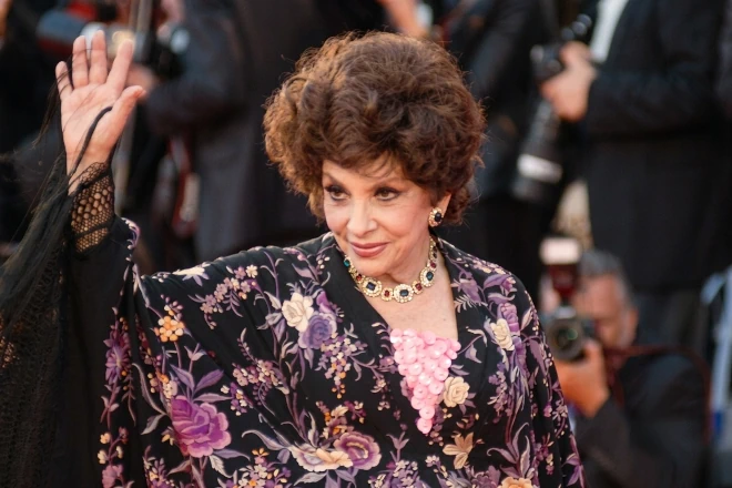 Gina Lollobrigida alla 69esima Mostra del Cinema di Venezia (04-09-2012). Foto di Corrado Corradi