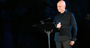 Peppe Servillo live a Modena. Foto di Corrado Corradi