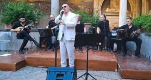 Pisapia e Gruppo Smeraldo a Santa Maria La Nova