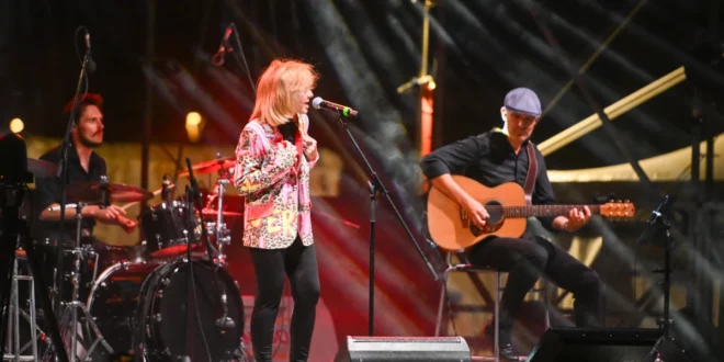 Rita Pavone live a La Milanesiana a Gatteo Mare. Foto di Corrado Corradi