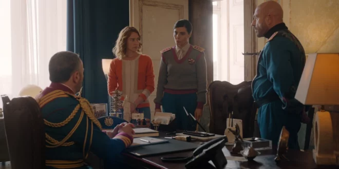 Una scena di Minerva - La scuola con Massimiliano Gallo, Cristiana Capotondi, Irene Maiorino, Raiz (Stagione 1 - Episodio 3)
