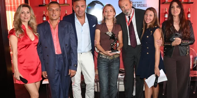 Antonella Salvucci, Marco Simon Puccioni, Giampietro Preziosa, Yeva Sai, Fabio Saccuzzo e Valentina Marchese al Premio Atena Nike 2026 (Venezia) © Corrado Corradi