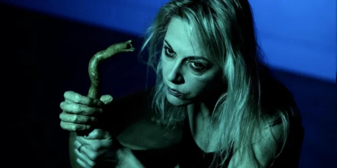 Samantha Casella in La tenerazza del serpente